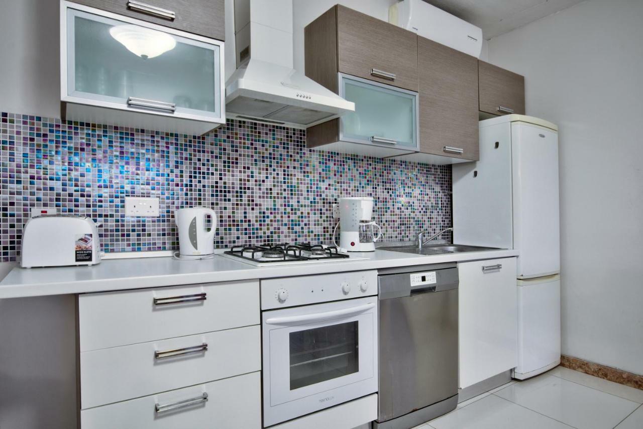 Spinola Court - Stunning Seaview Apartment & Penthouse On Spinola Bay By Shortletsmalta Saint Julian's エクステリア 写真