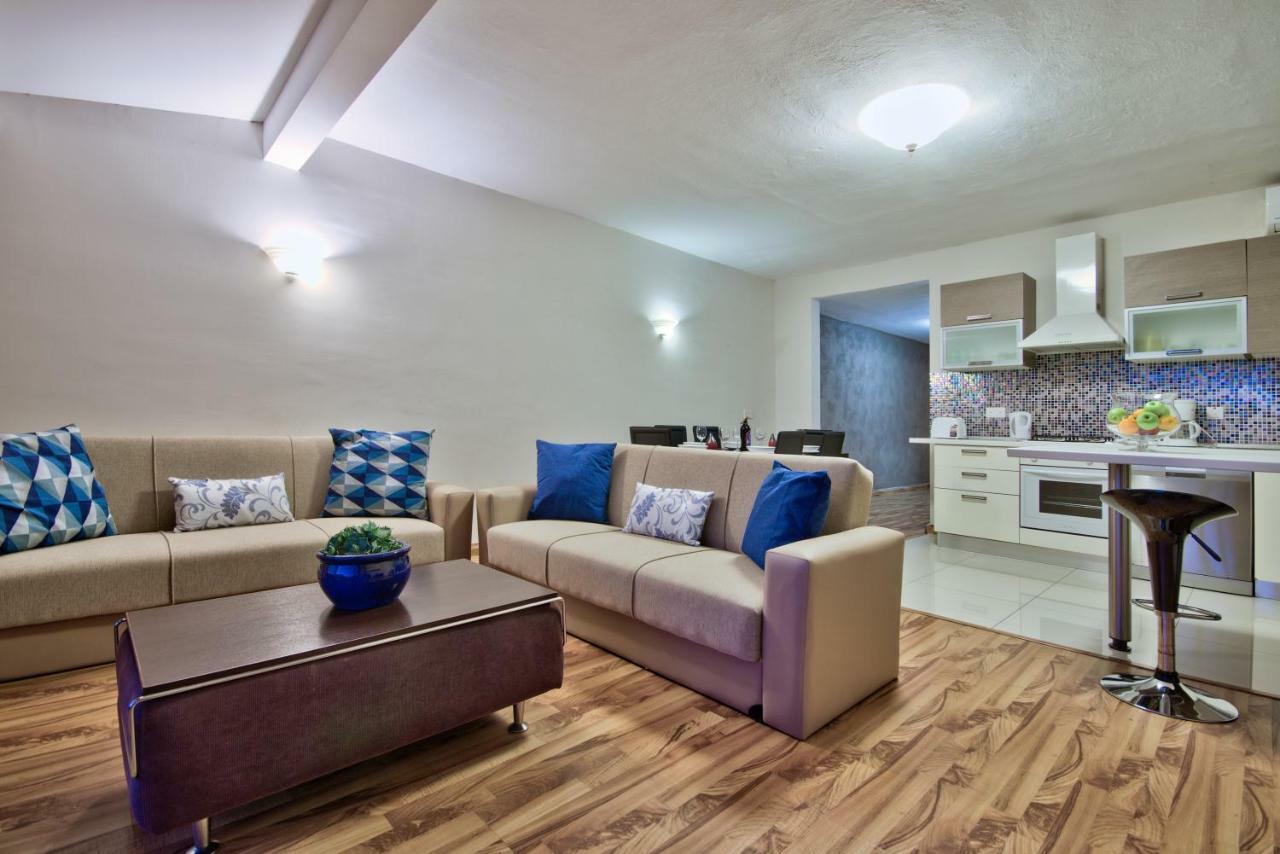 Spinola Court - Stunning Seaview Apartment & Penthouse On Spinola Bay By Shortletsmalta Saint Julian's エクステリア 写真
