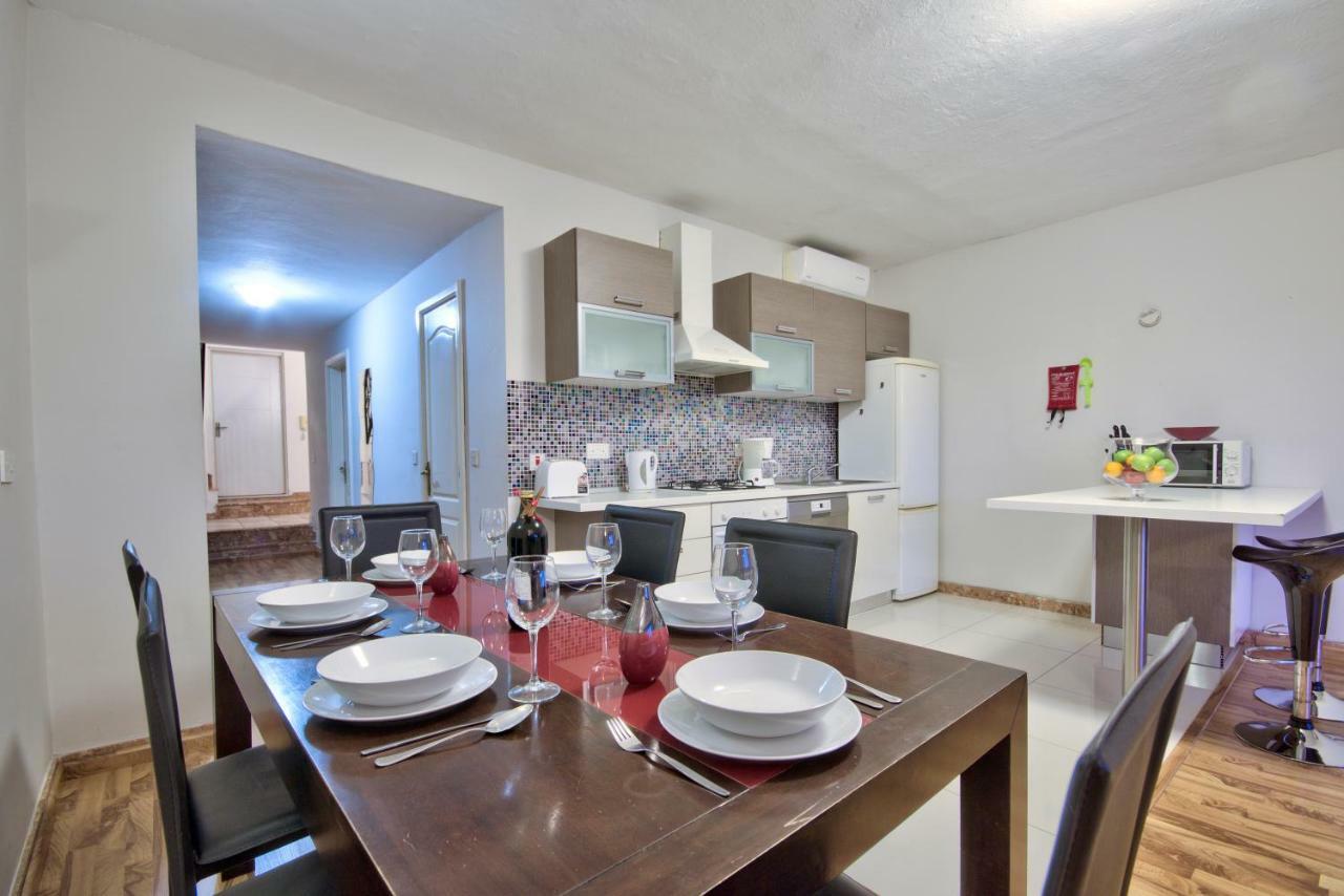 Spinola Court - Stunning Seaview Apartment & Penthouse On Spinola Bay By Shortletsmalta Saint Julian's エクステリア 写真